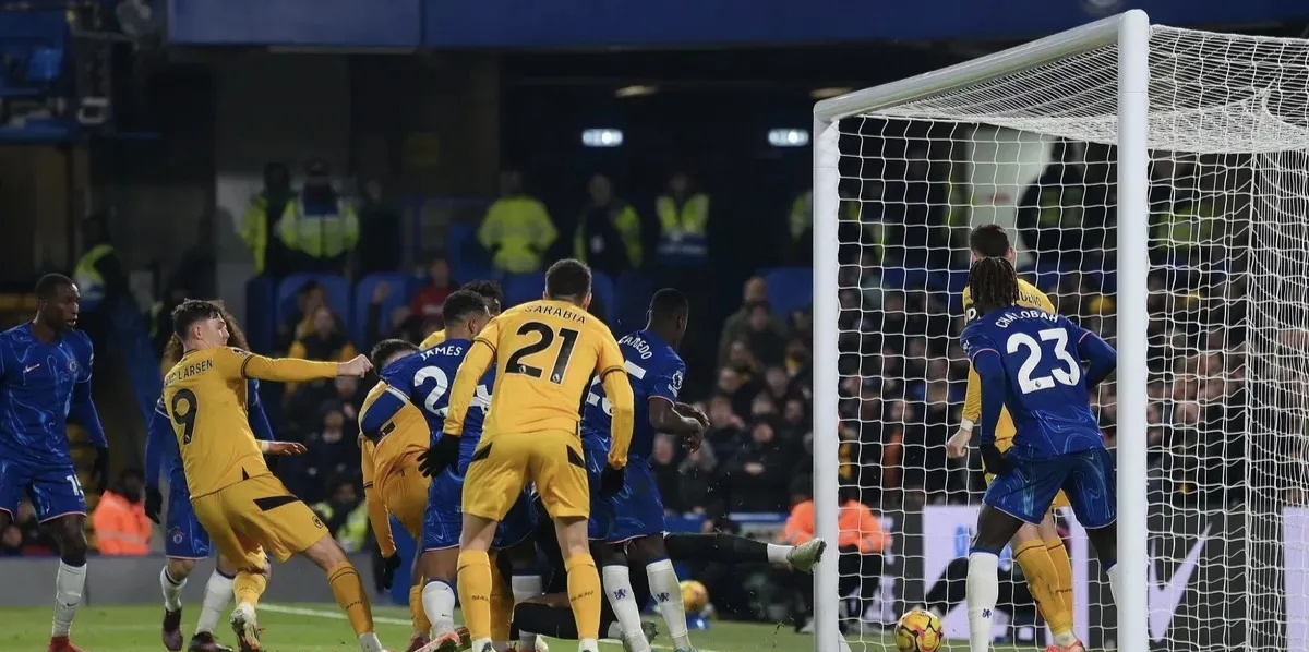 包含切尔西备战对阵阿贾克斯，势必全力争夺胜利的词条