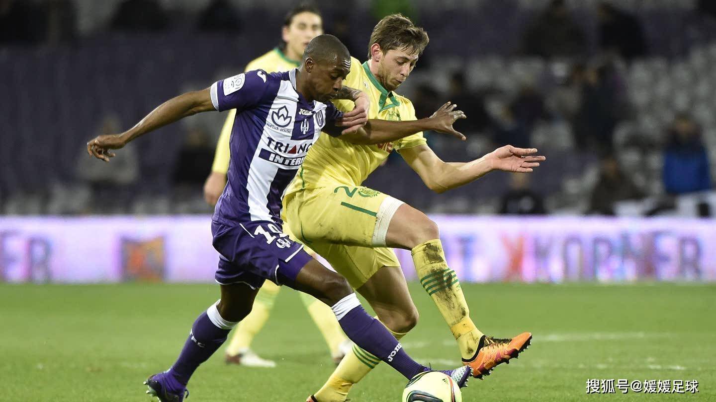 包含洲际足球赛事上的惊喜表现引人瞩目的词条 包含洲际足球赛事上的惊喜表现引人瞩目的词条