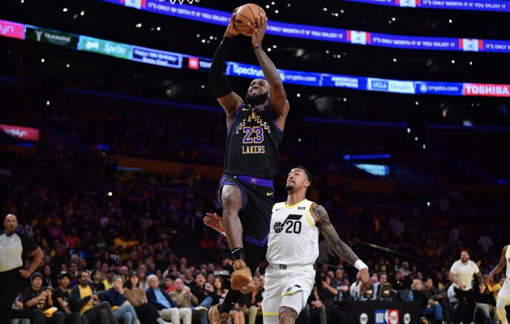 爱游戏-湖人队主场大胜爵士队，取得三连胜