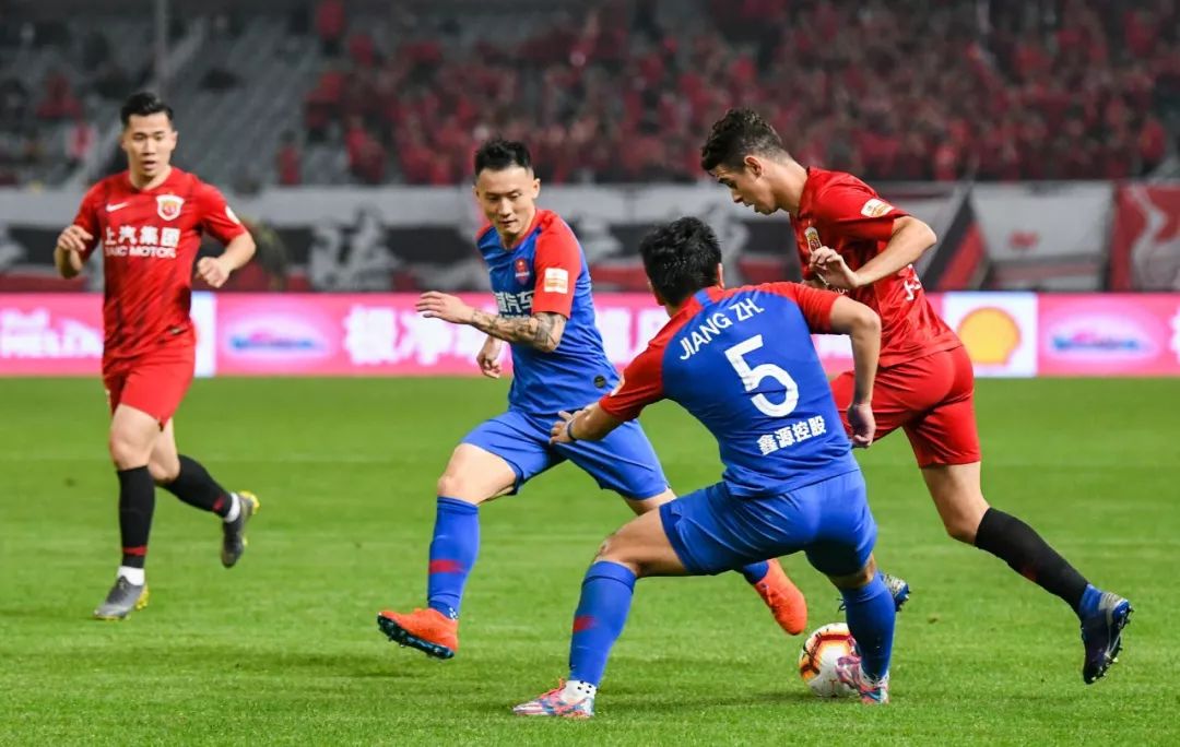 爱游戏app-阵容调整带来突破，广州恒大斩获胜利晋级八强的简单介绍