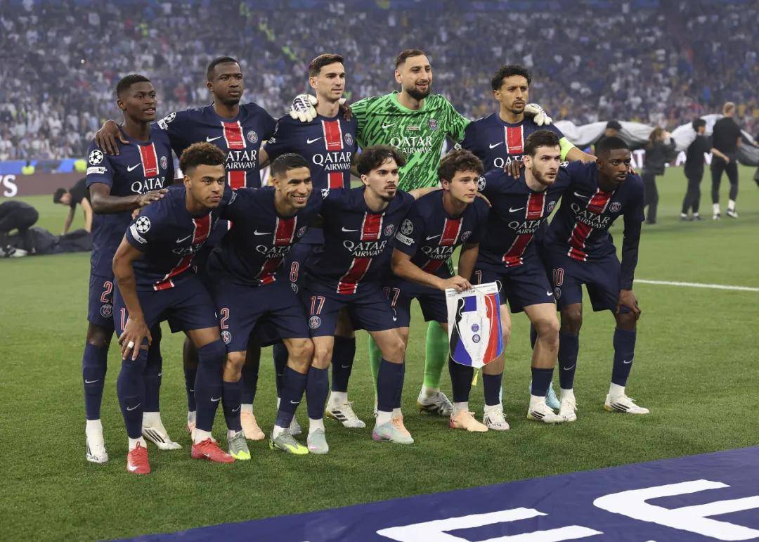爱游戏app-巴黎遭遇尴尬失败，遗憾告别欧冠