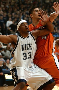 爱游戏网页版入口-球员表现突出，广东队轻松获得胜利，广东队全部球员资料