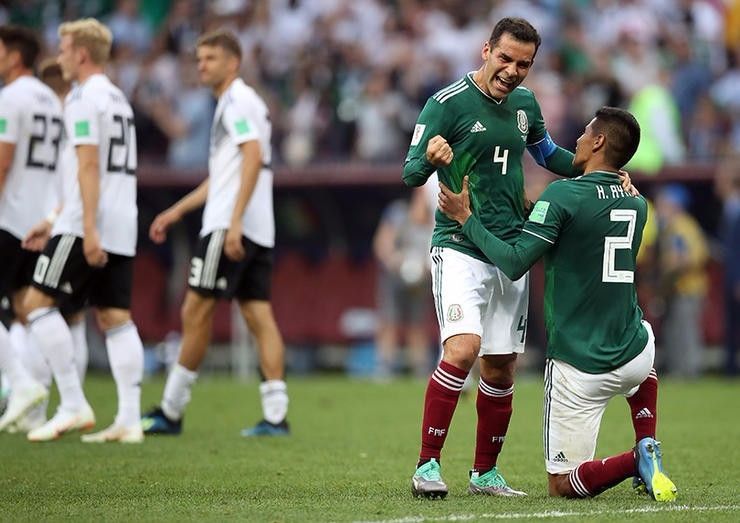 包含墨西哥队长发威,连续破门得分的词条 包含墨西哥队长发威,连续破门得分的词条