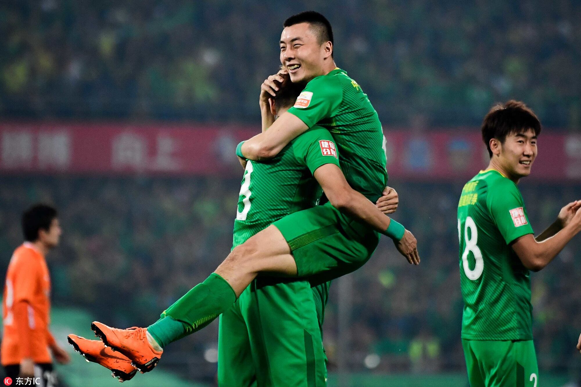 球队指导大将谋策，轻松取胜对手