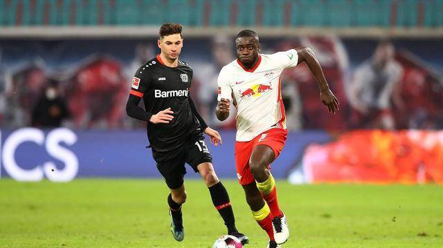 爱游戏官网-包含美因茨客场战胜RB莱比锡，争夺中游位置的词条