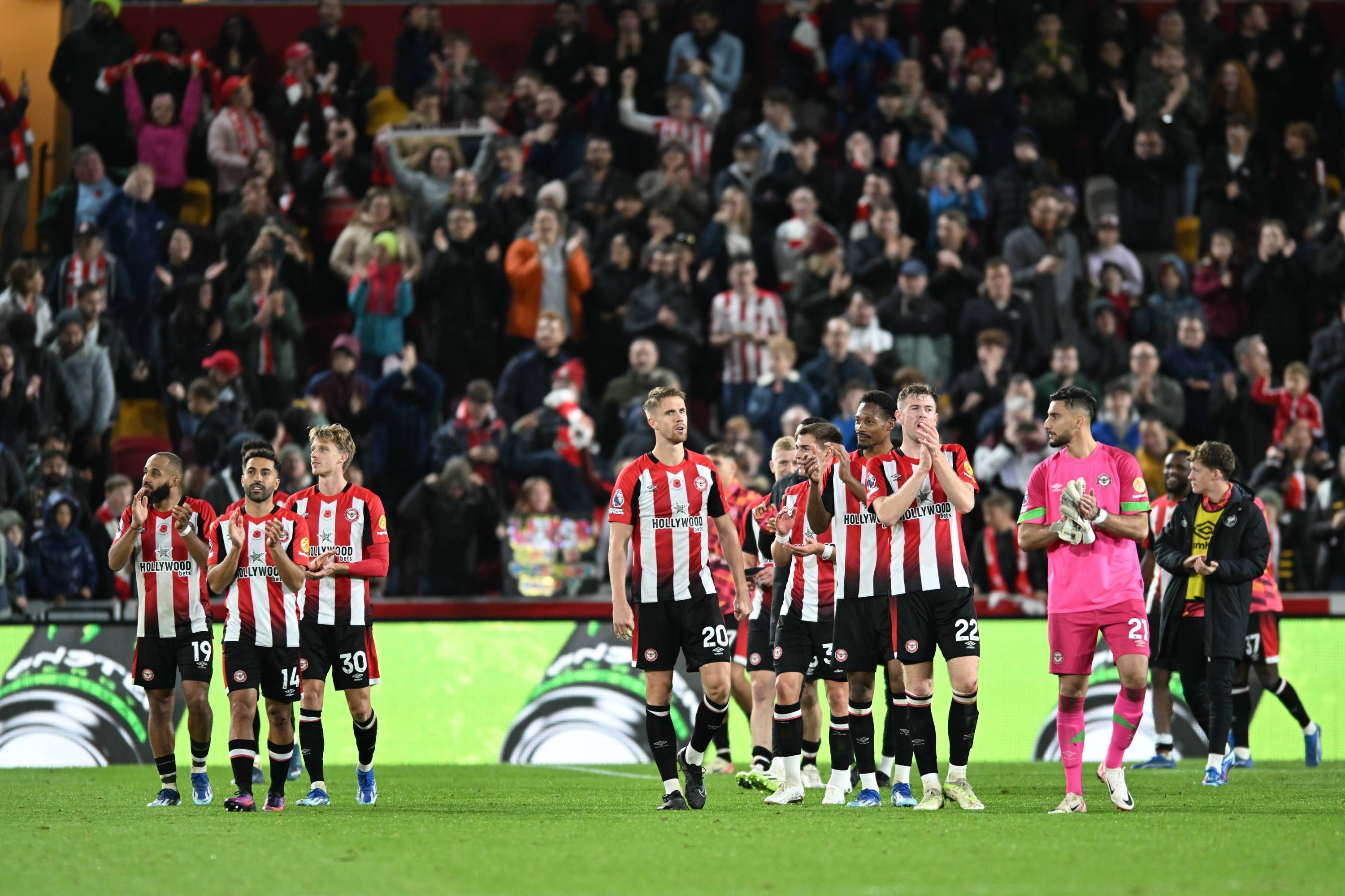 伯恩茅斯主场遭遇德比郡逆袭，连败的简单介绍