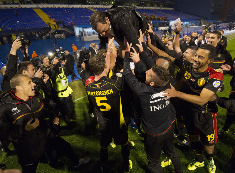 比利时选手力克对手，领跑全场