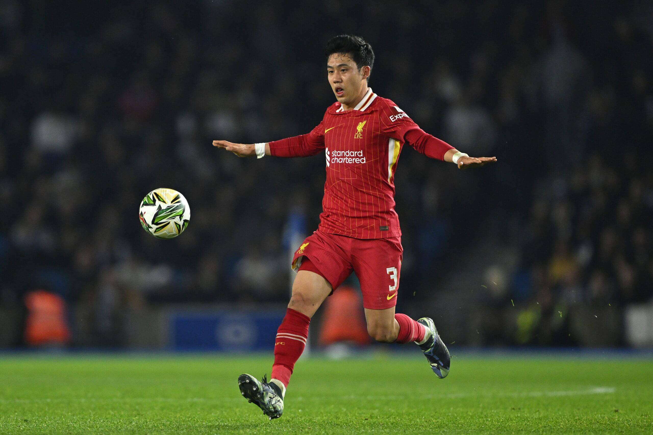 爱游戏在线登录-利物浦球队努力拼搏，战胜对手