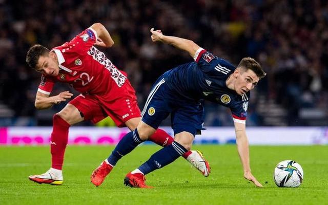 爱游戏官网-关于波兰客场大胜摩尔多瓦，提前锁定出线资格的信息