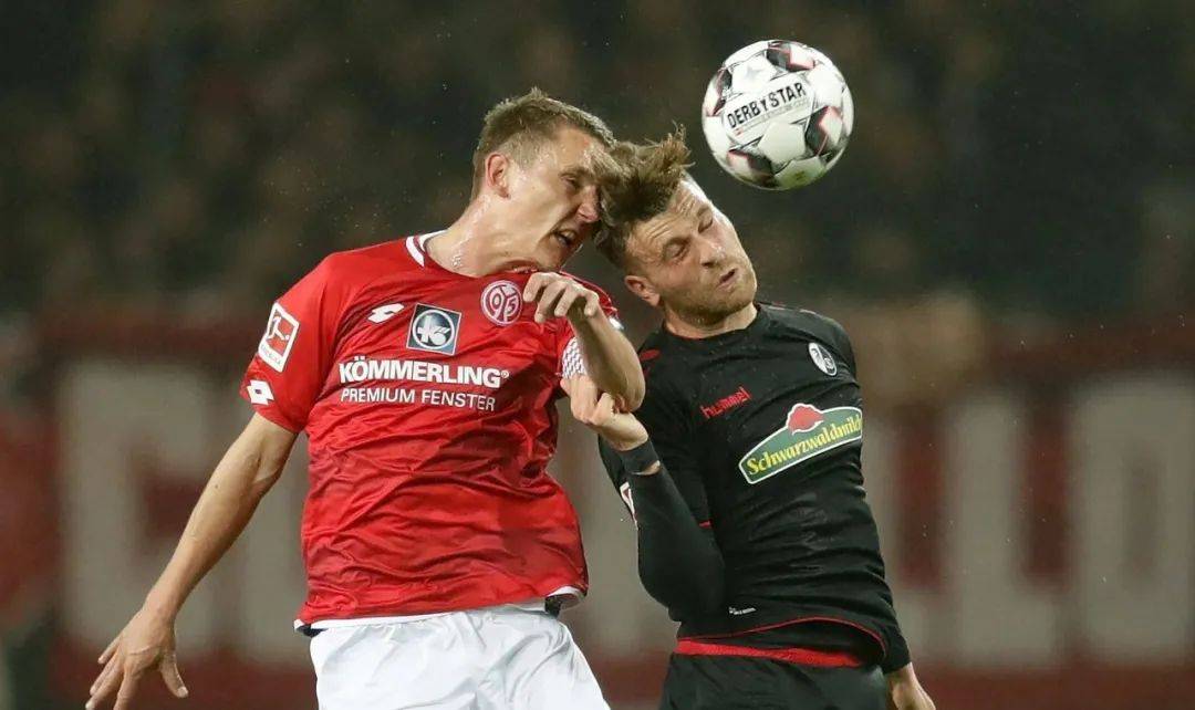 弗莱堡队表现突出，与对手拉开差距的简单介绍