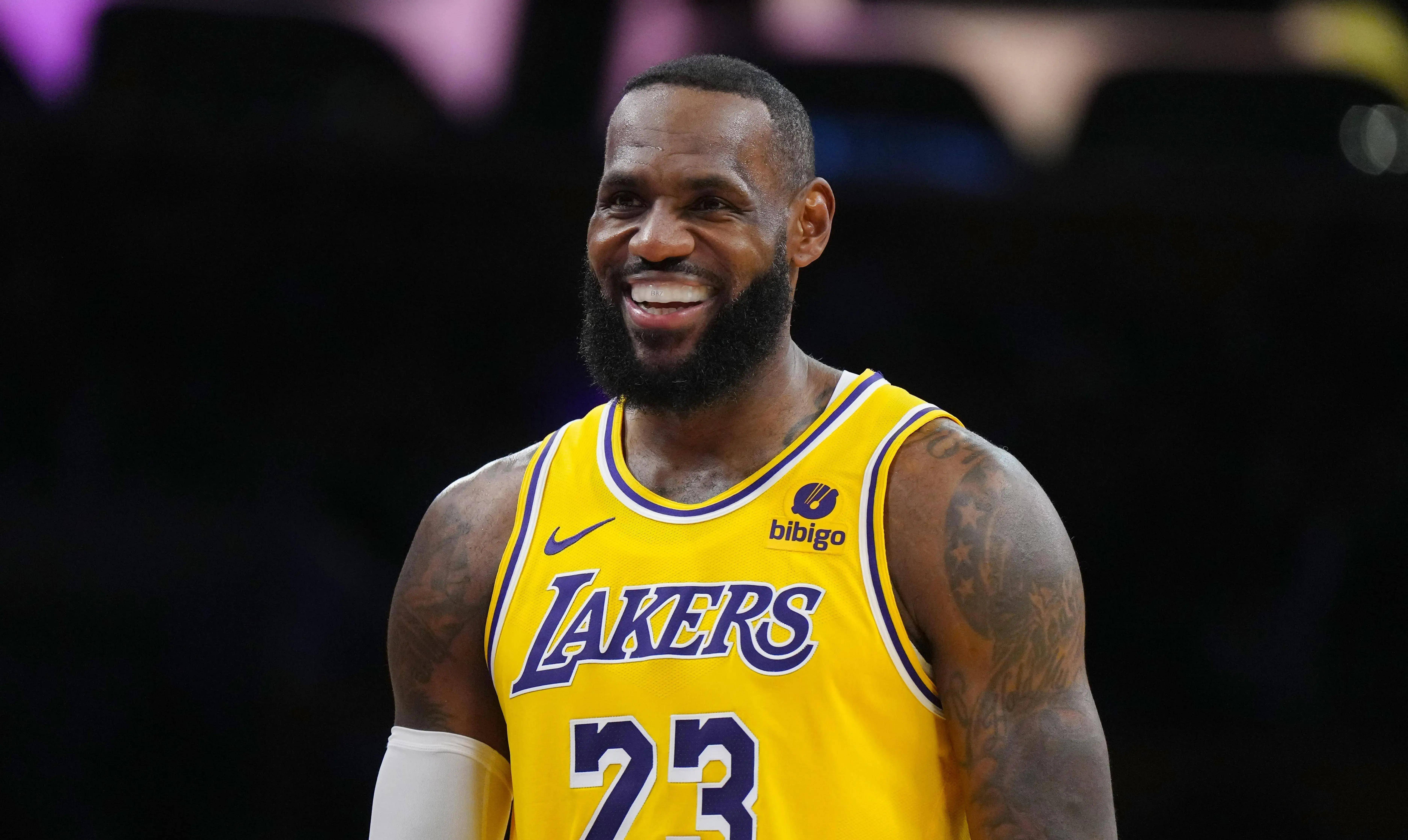 马刺外若奥砍50分，森林狼逆袭战胜爵士取得四连胜的简单介绍