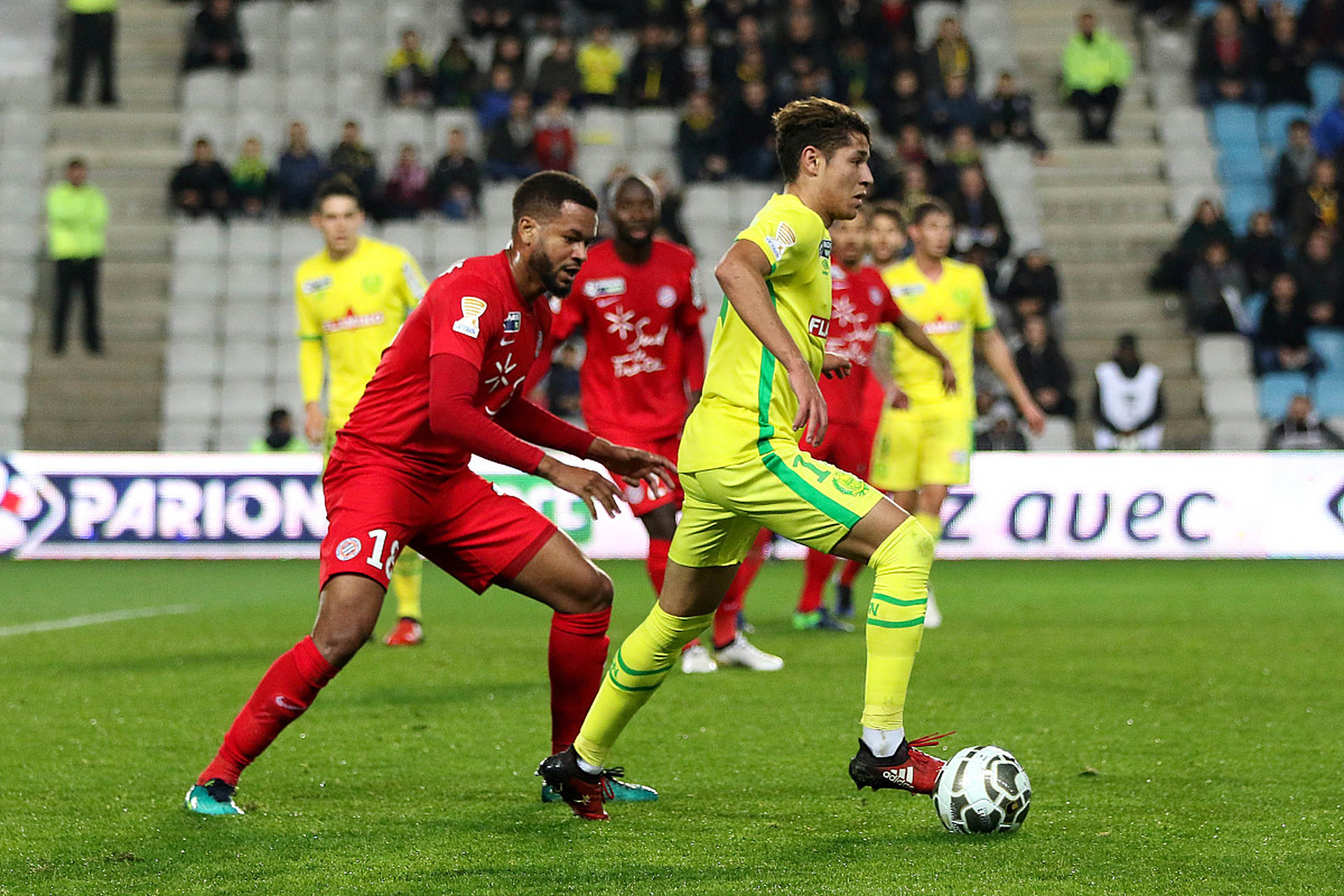 爱游戏入口-南特主场输球，法甲积分呈现下滑趋势