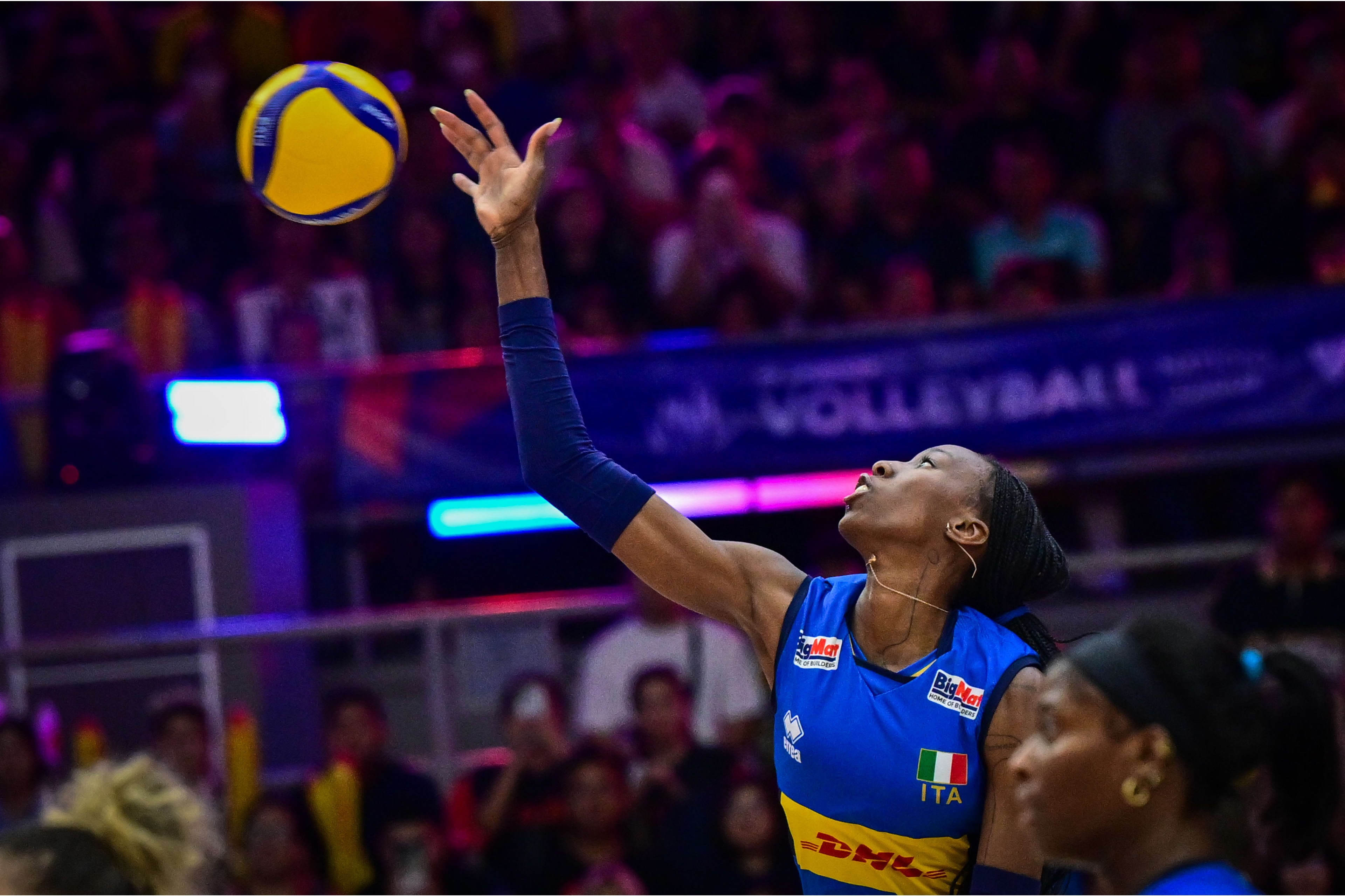 意大利选手赢得全场掌声,展现出色表现 意大利选手赢得全场掌声,展现出色表现