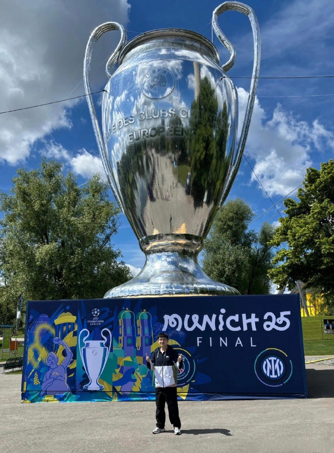 爱游戏在线登录-包含巴黎圣日耳曼一胜晋级，雄心蓄势待发的词条